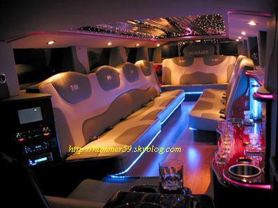 intèrieur d'un hummer limo